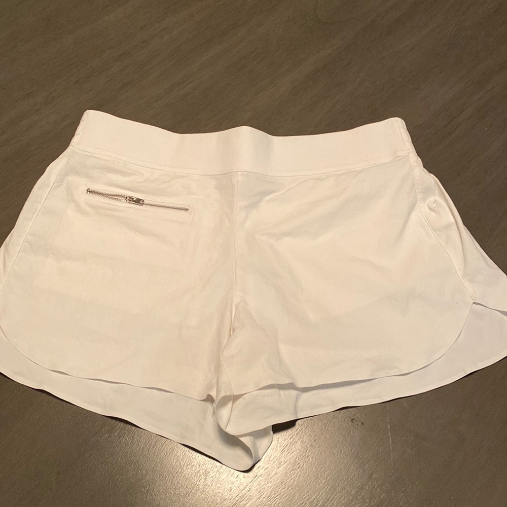 ATHLETA | White Run Shorts - Like new size 6